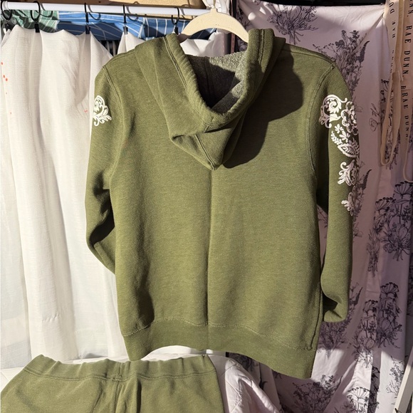 Green Zip-Up Hoodie and Sweatpants Set - Picture 4 of 9